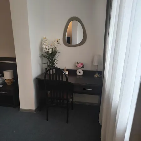 Azyl W Tarsis Eko Park Kołobrzeg