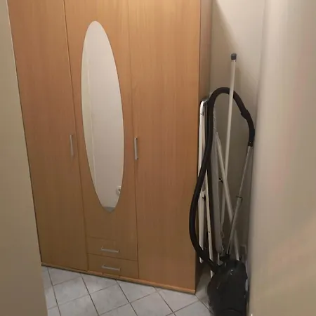 Azyl W Tarsis Eko Park *